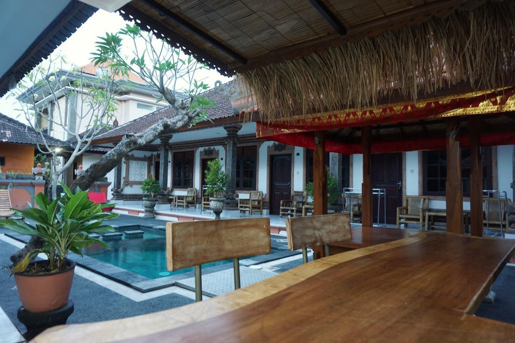 Komala Indah I Hotel Bali Buitenkant foto