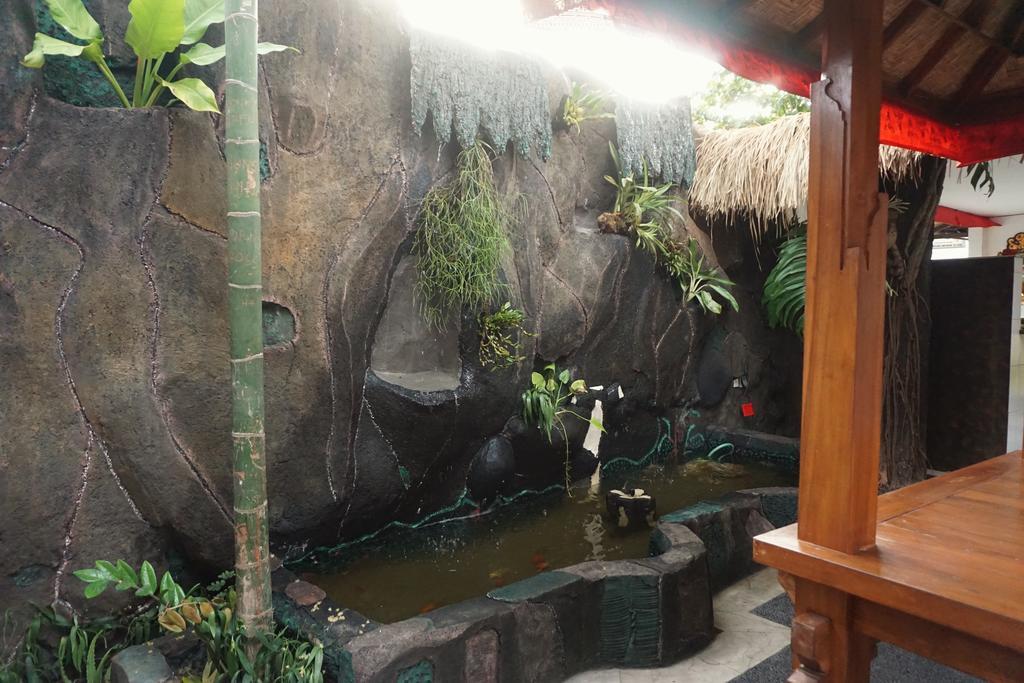 Komala Indah I Hotel Bali Buitenkant foto